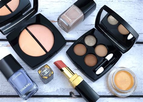 chanel make up summer 2019|Chanel Cruise 2019 Summer Makeup Collection.